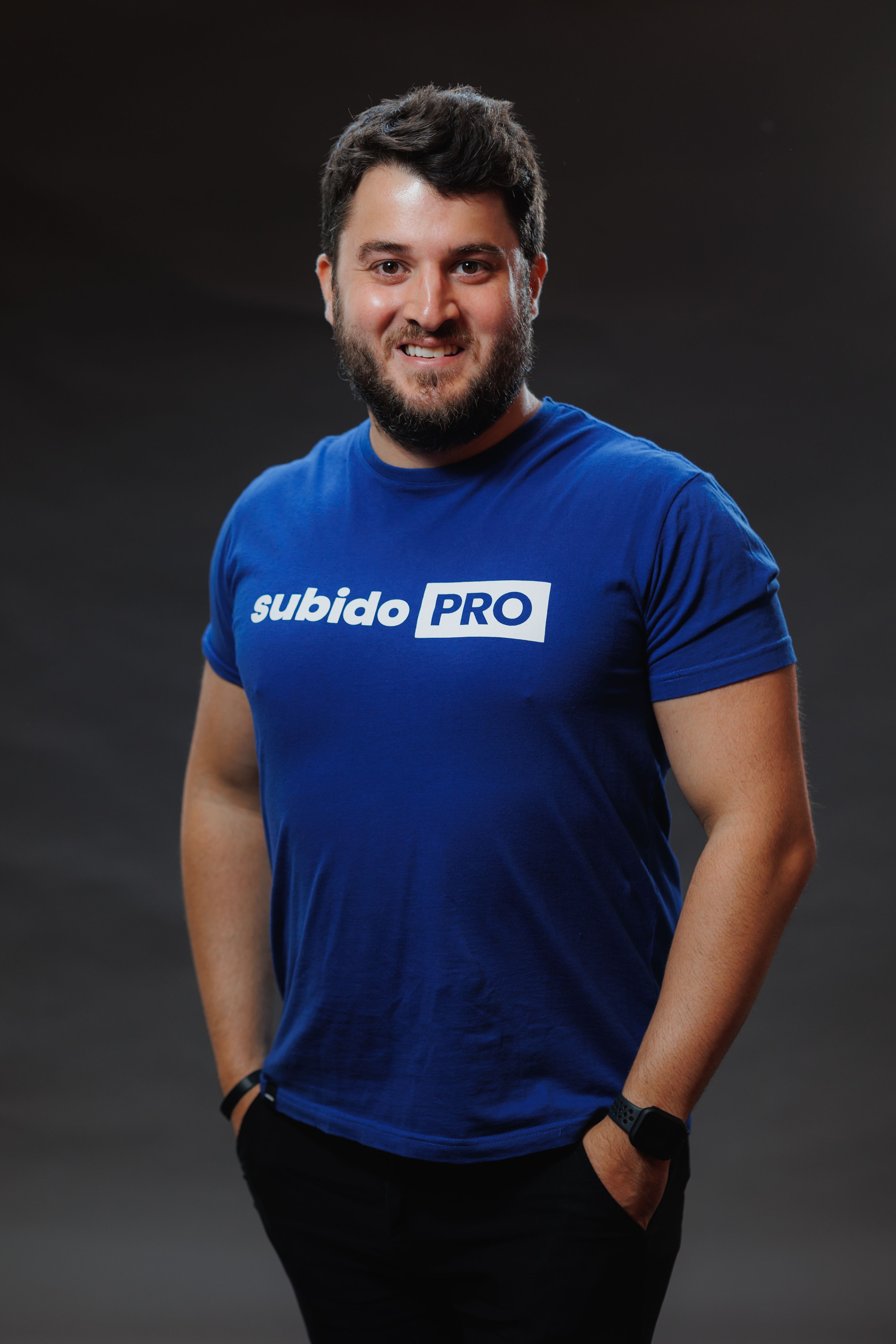 Vitor Santoro - Especialista em Tráfego Pago e Marketing Digital
